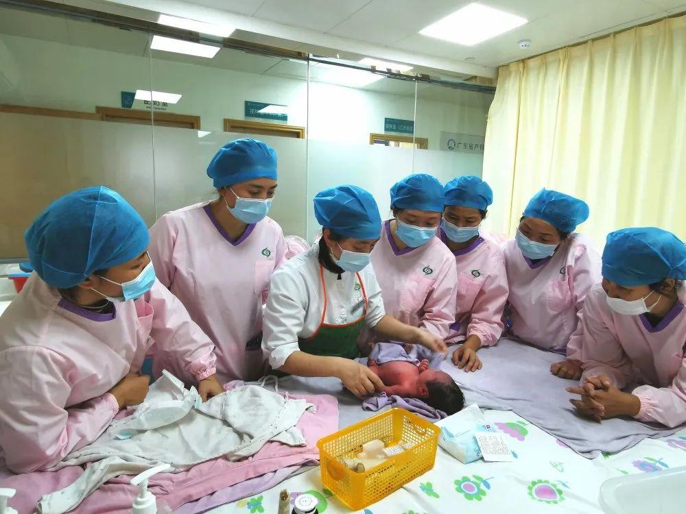 乾安县妇婴监护型护送